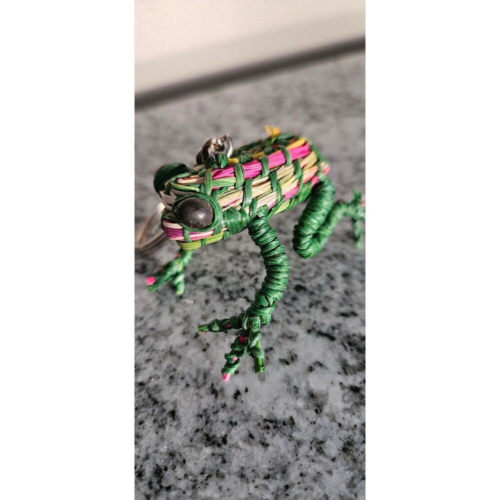 Frog keychain - Picture 2 of 6